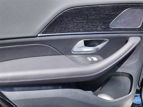 Certified 2025 Mercedes-Benz GLE 350 4MATIC image 15