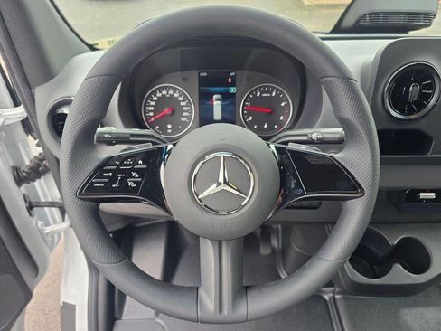New 2026 Mercedes-Benz Sprinter 2500 image 30