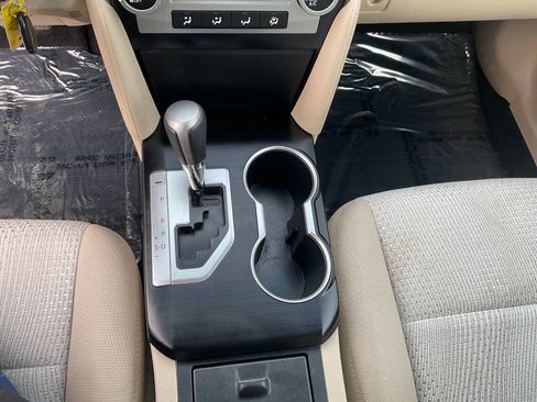 Used 2012 Toyota Camry LE image 21