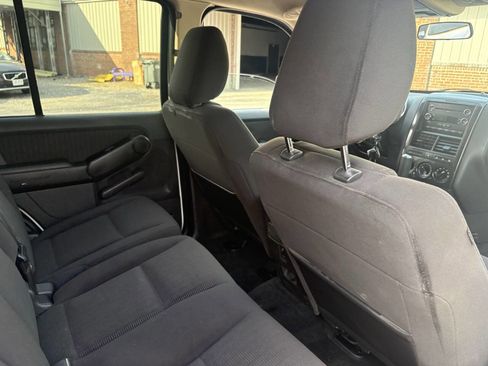 Used 2010 Ford Explorer XLT image 12