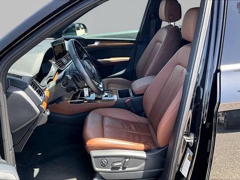 Used 2022 Audi Q5 2.0T Premium Plus AWD/4WD image 27