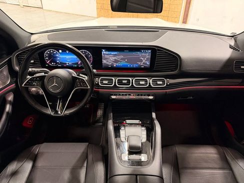 Used 2024 Mercedes-Benz GLS 450 4MATIC image 30