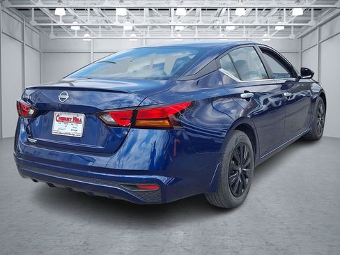 Used 2023 Nissan Altima 2.5 S FWD image 5