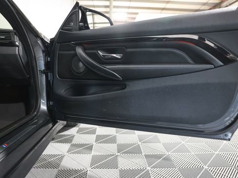 Used 2015 BMW M4 Coupe RWD image 27
