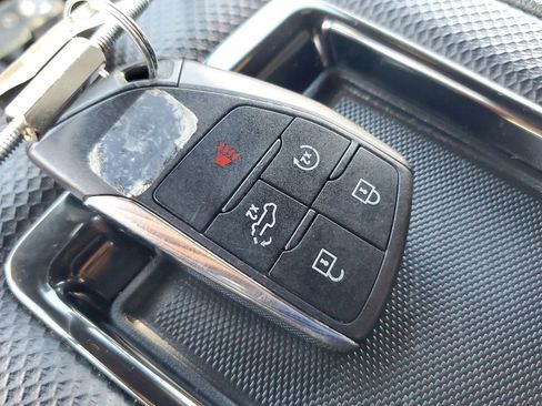 Used 2022 Chevrolet Silverado 1500 ZR2 image 28