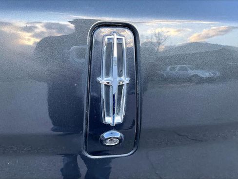 Used 2014 Lincoln MKX FWD w/ Equipment Group 101A image 30