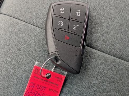 New 2026 GMC Terrain AT4 w/ Convenience Package III image 32