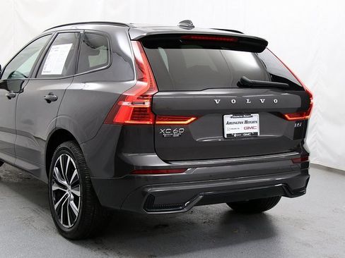 Used 2023 Volvo XC60 B5 Plus w/ Protection Package Premier image 7