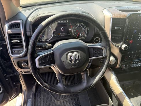 Used 2020 RAM 1500 Laramie AWD/4WD image 13