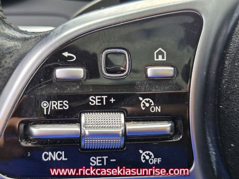 Used 2019 Mercedes-Benz C 300 Sedan image 28