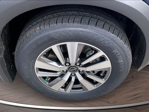 New 2026 Nissan Pathfinder SL image 12