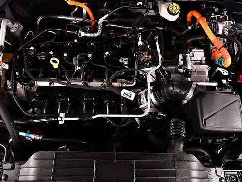 Used 2025 Ford Escape Platinum FWD image 33