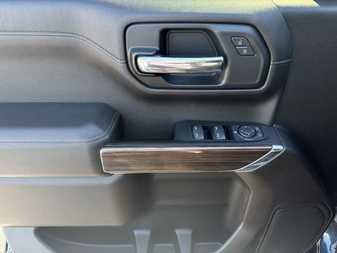 Used 2022 Chevrolet Silverado 1500 RST w/ LPO, Dark Essentials Package RWD image 15