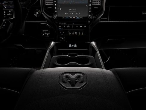 New 2026 RAM 3500 Laramie AWD/4WD image 5