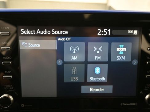 Used 2020 Toyota C-HR XLE FWD image 17