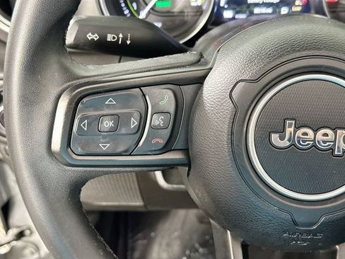 Used 2023 Jeep Wrangler Unlimited w/ Sun & Screen Package AWD/4WD image 22