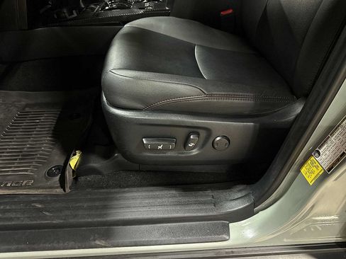 Used 2023 Toyota 4Runner TRD Off-Road Premium w/ Moonroof Package AWD/4WD image 22