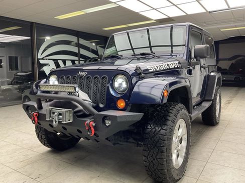 Used 2013 Jeep Wrangler Sahara w/ Connectivity Group image 3