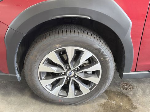 Used 2025 Subaru Outback Limited w/ Tech Package 3 AWD/4WD image 10