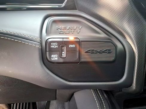 Used 2024 RAM 3500 Limited AWD/4WD image 14