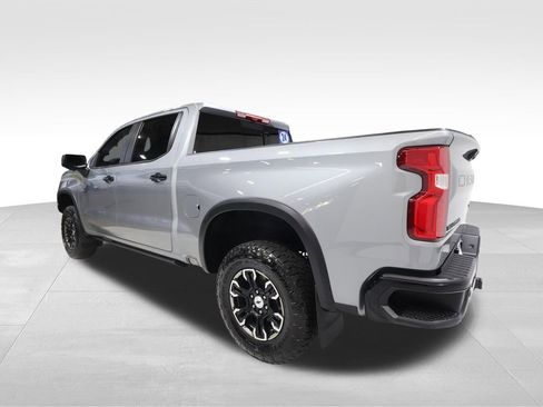 Used 2024 Chevrolet Silverado 1500 ZR2 w/ Technology Package AWD/4WD image 2