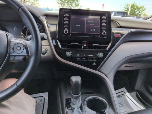 Used 2021 Toyota Camry SE w/ Convenience Package AWD/4WD image 17
