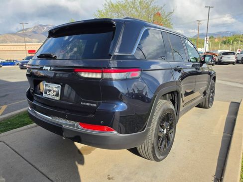 Used 2024 Jeep Grand Cherokee Limited w/ Trailer Tow Package AWD/4WD image 5