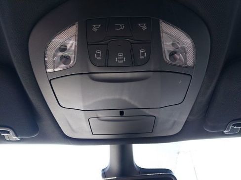 New 2026 Chrysler Pacifica Select image 16