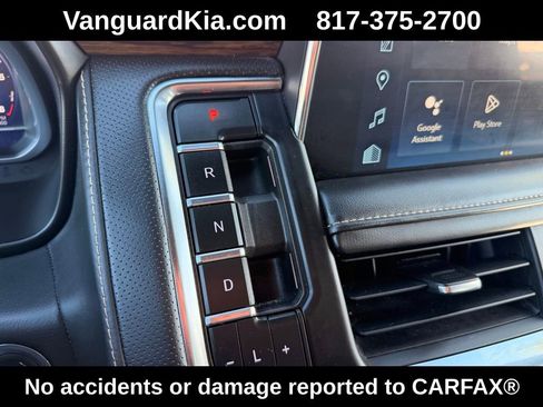 Used 2023 Chevrolet Suburban Premier image 21