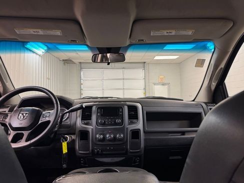 Used 2014 RAM 1500 Express image 18
