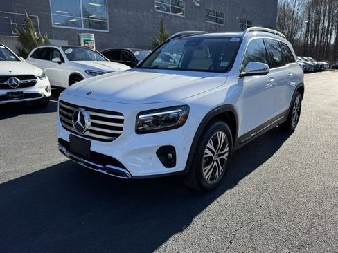 Used 2026 Mercedes-Benz GLB 250 4MATIC image 7