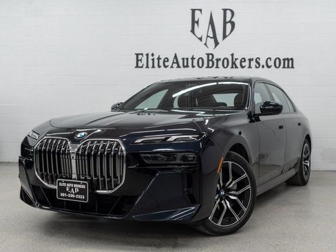 Used 2024 BMW 740i xDrive image 1