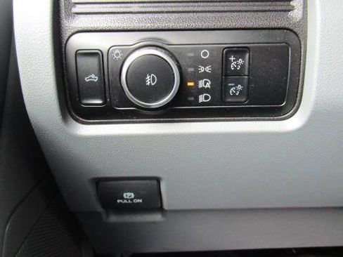 Used 2024 Ford F250 XLT image 18