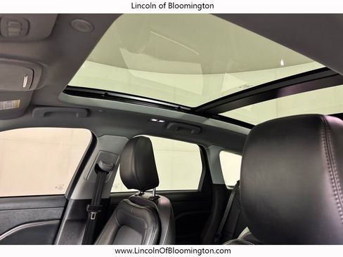 Certified 2022 Lincoln Corsair AWD w/ Premium Package image 24