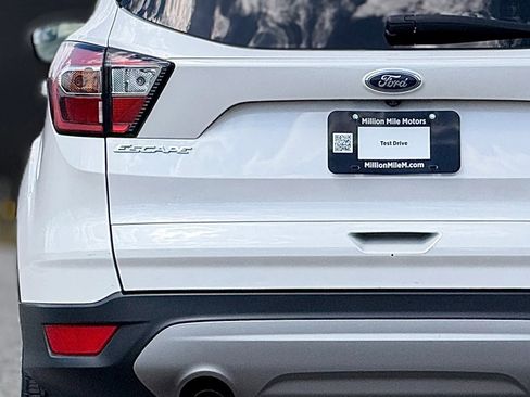 Used 2018 Ford Escape SE w/ SE Sync 3 Package image 13