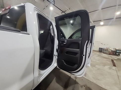 Used 2016 GMC Sierra 2500 SLE w/ SLE Preferred Package AWD/4WD image 17