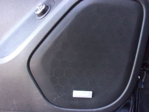 Used 2018 GMC Acadia SLT image 18