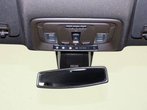 Used 2020 GMC Sierra 1500 SLT w/ SLT Premium Plus Package image 23