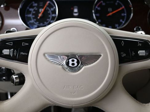 Used 2016 Bentley Mulsanne Speed image 23