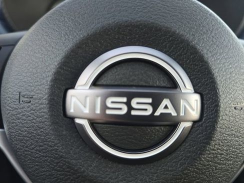 New 2025 Nissan Versa SV image 5