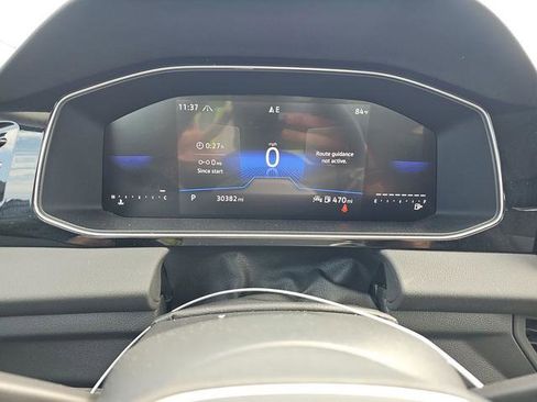 Used 2025 Volkswagen Jetta S image 4