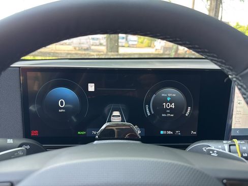 New 2025 Hyundai Ioniq 5 SEL image 40