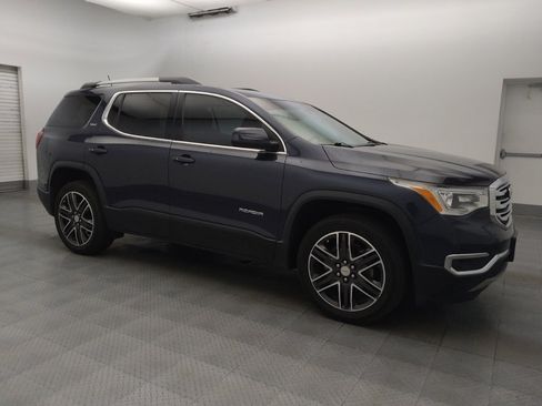 Used 2019 GMC Acadia SLT image 11