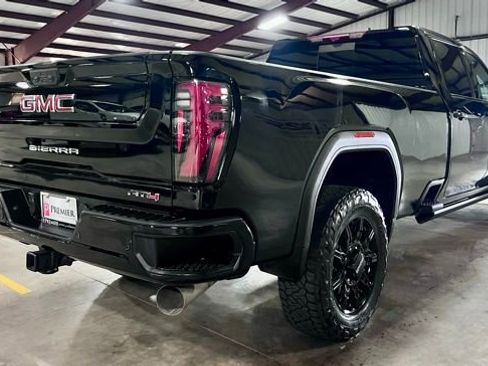 Used 2024 GMC Sierra 3500 AT4 w/ AT4 Premium Plus Package image 3