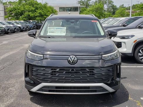 New 2026 Volkswagen Tiguan S FWD image 5