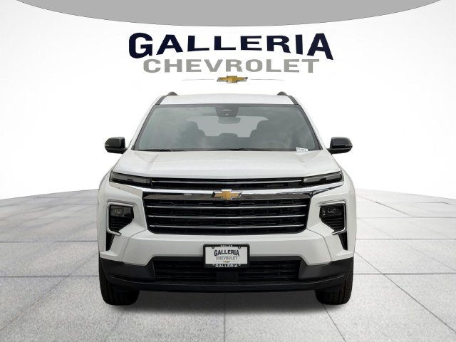 New 2027 Chevrolet Traverse LT w/ Driver Confidence Package FWD image 3