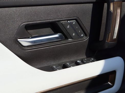 Certified 2022 GMC Hummer EV Edition 1 w/ LPO, Illumination Package image 21