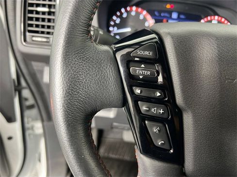Used 2022 Nissan Frontier PRO-4X w/ Technology Package image 21