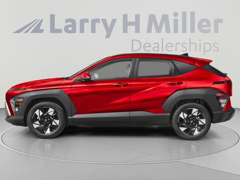 Used 2025 Hyundai Kona SEL FWD image 3
