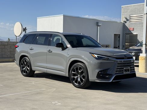 New 2026 Lexus TX 500h AWD w/ Technology Package image 2